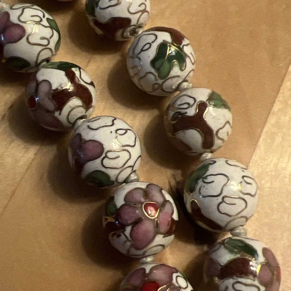 theLoop Cloisonne Floral Eyeglass Holder Necklace 27